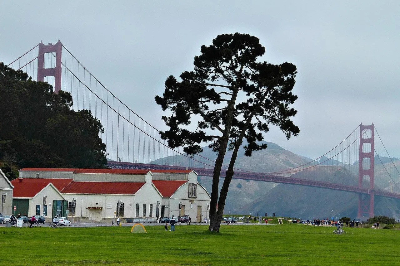 golden_gate_28_jui_14_03